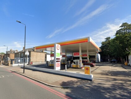 Little Waitrose 24/7 booze plans spark fear among residents